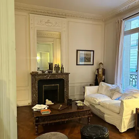 Triangle D'or X Av Montagine & Champs Elysees 100m Appartement *